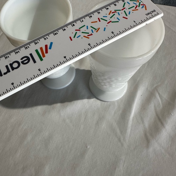 TWO VINTAGE WHITE MILK GLASS GRAPEVINE  PEDESTAL BASE - Picture 10 of 12